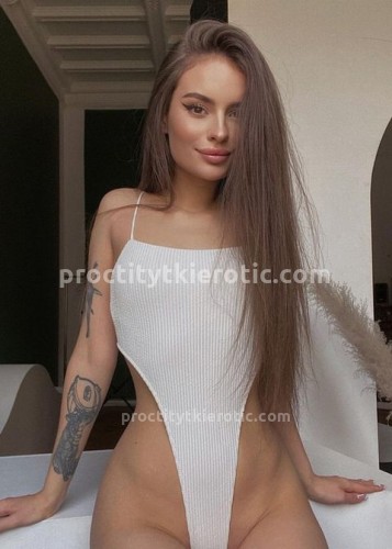 Аня, Г. Мирный